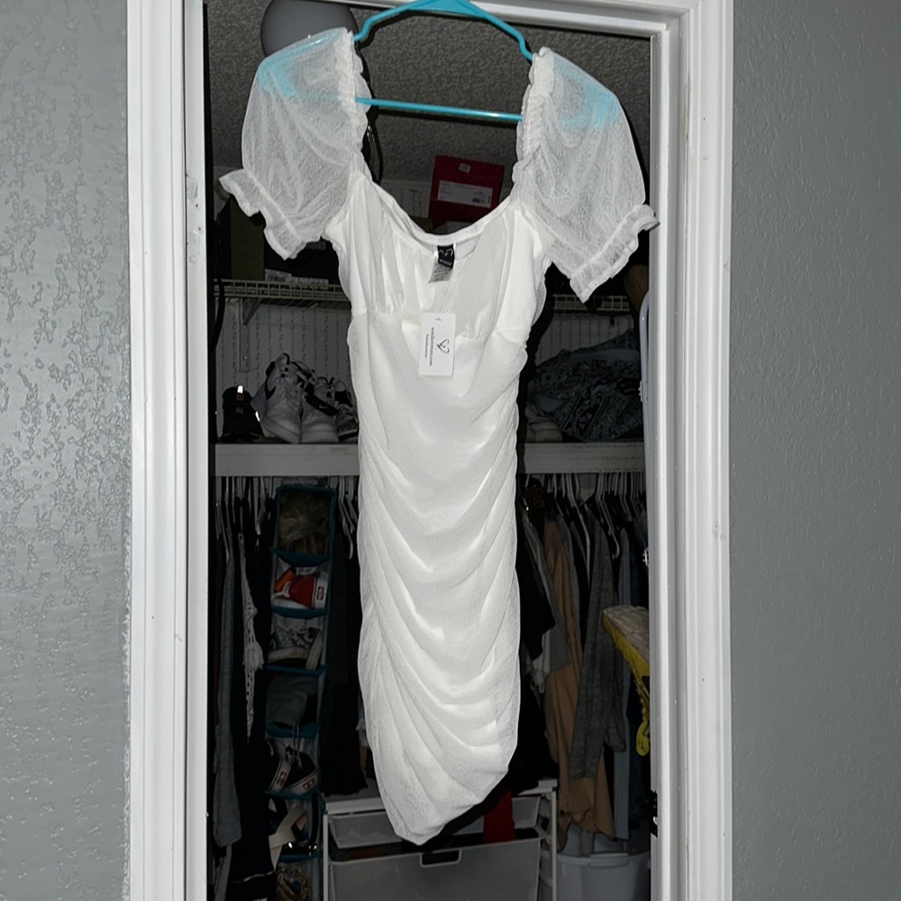 Dress never worn